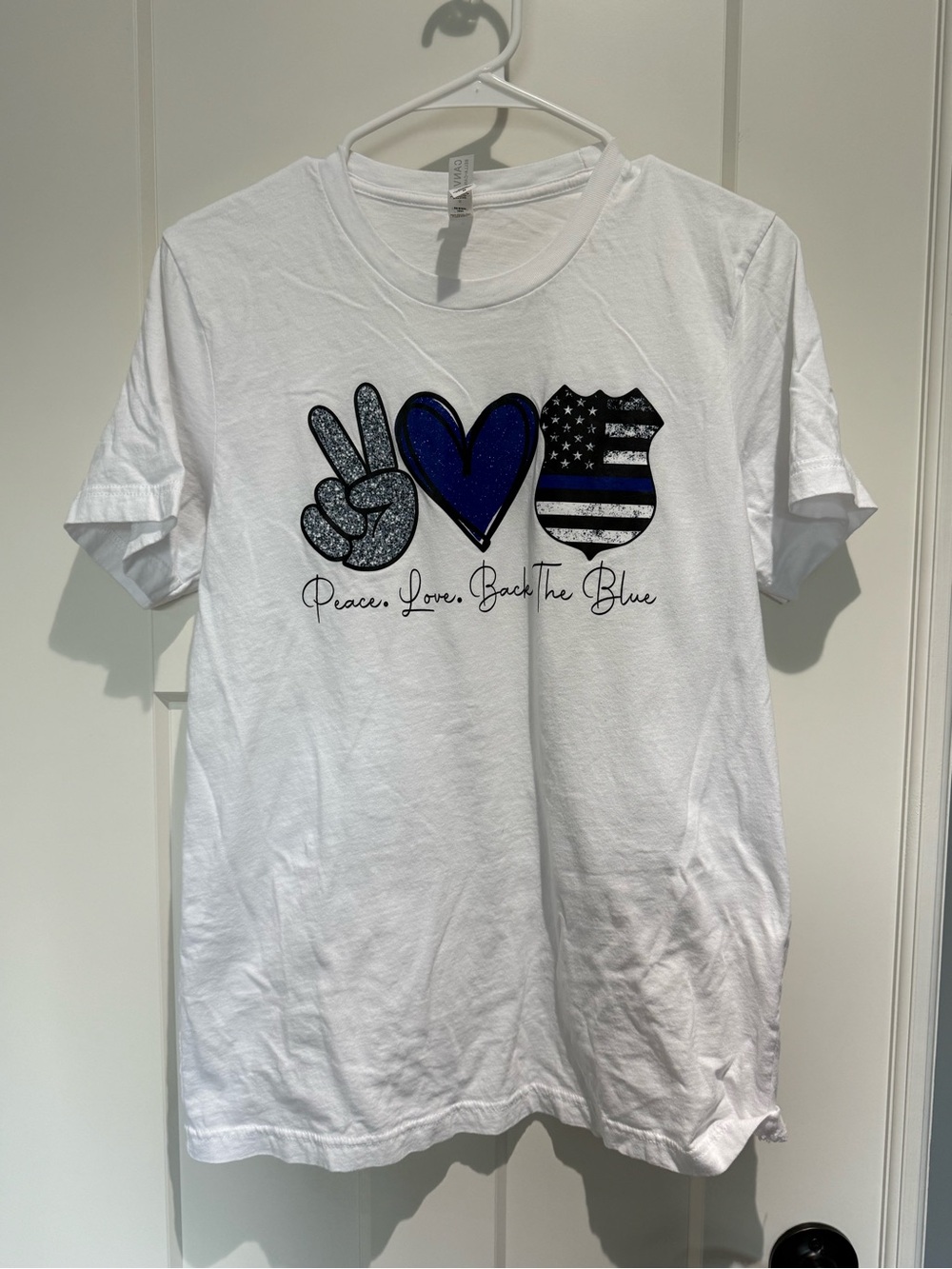 NEW Peace Love Back the Blue tshirt size medium